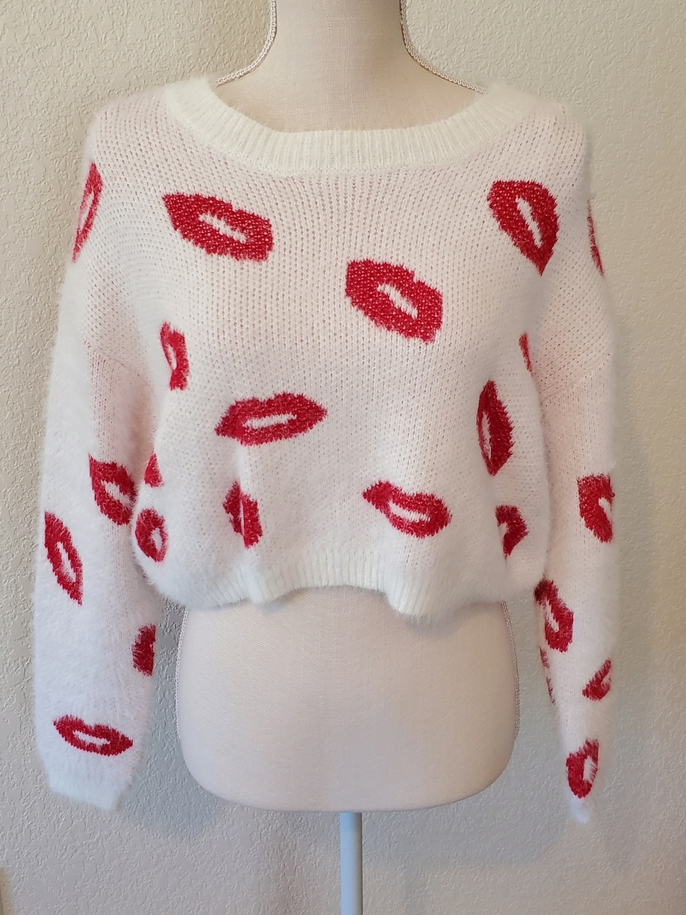 Women's Cream Crewneck Sweater with Red Lip Print